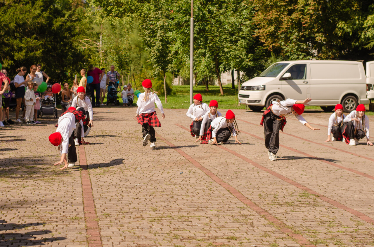 1-375.jpg