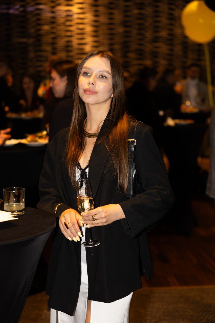 6D6A32436D6A3243.jpg