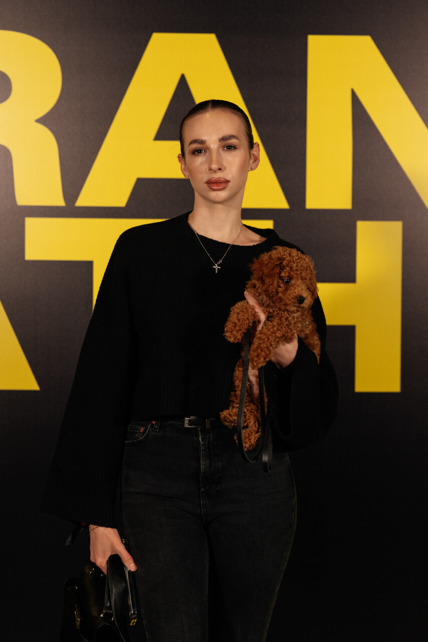 6D6A15416D6A1541.jpg