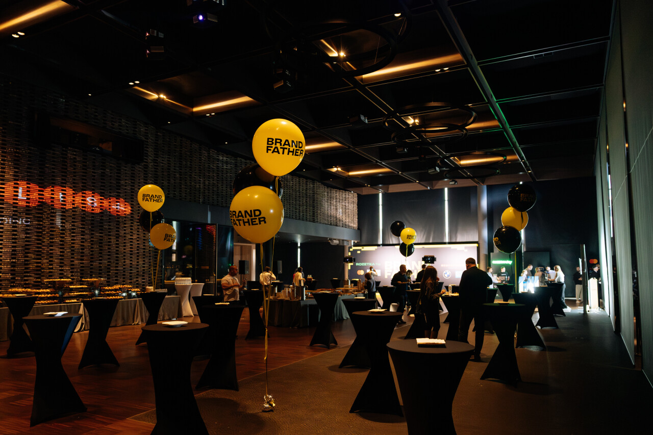 6D6A21176D6A2117.jpg