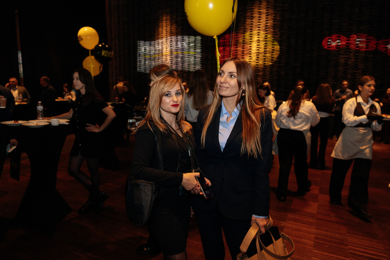 6D6A16216D6A1621.jpg