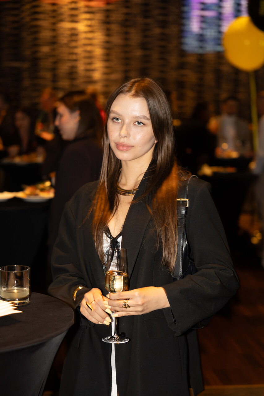 6D6A32446D6A3244.jpg