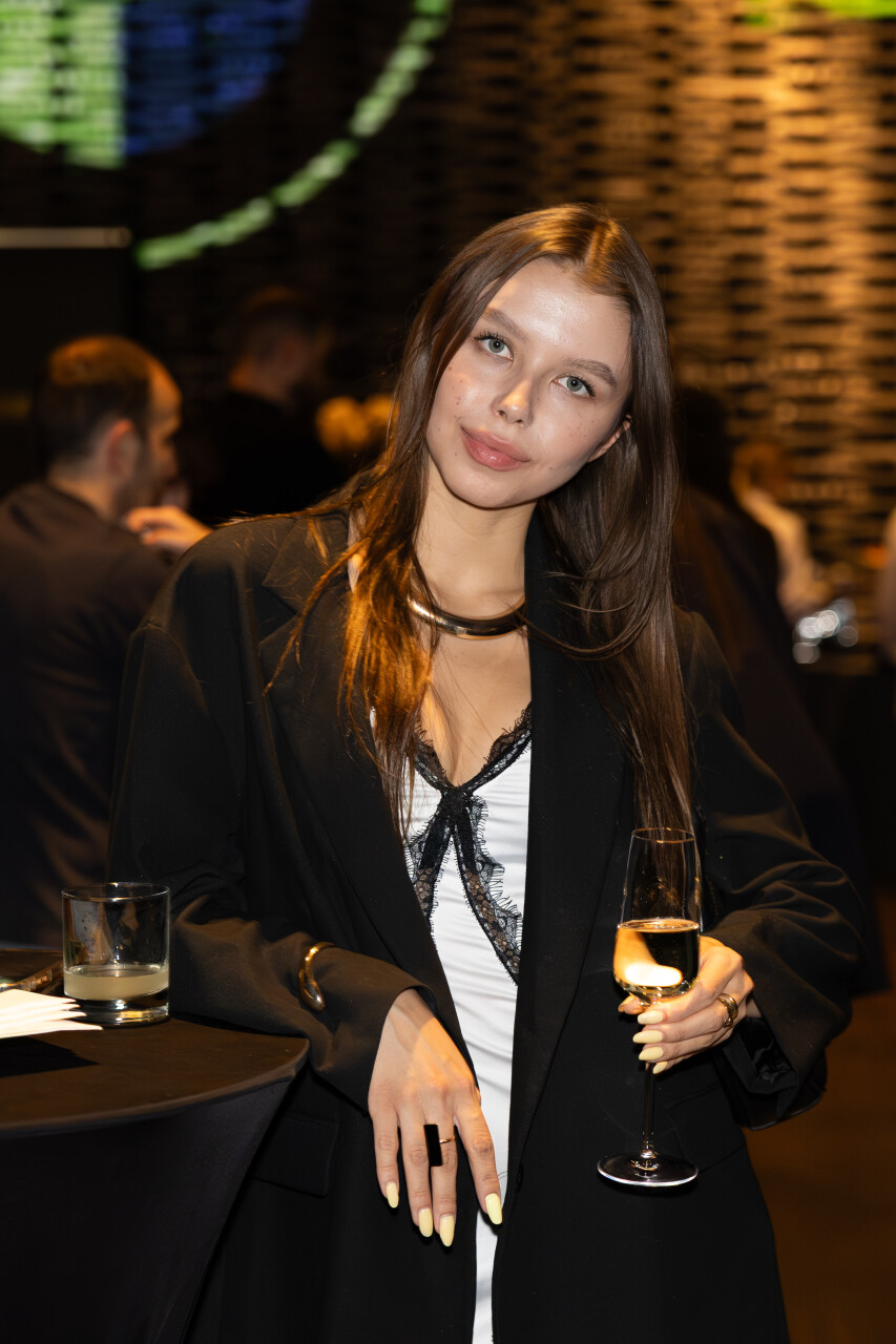 6D6A32386D6A3238.jpg