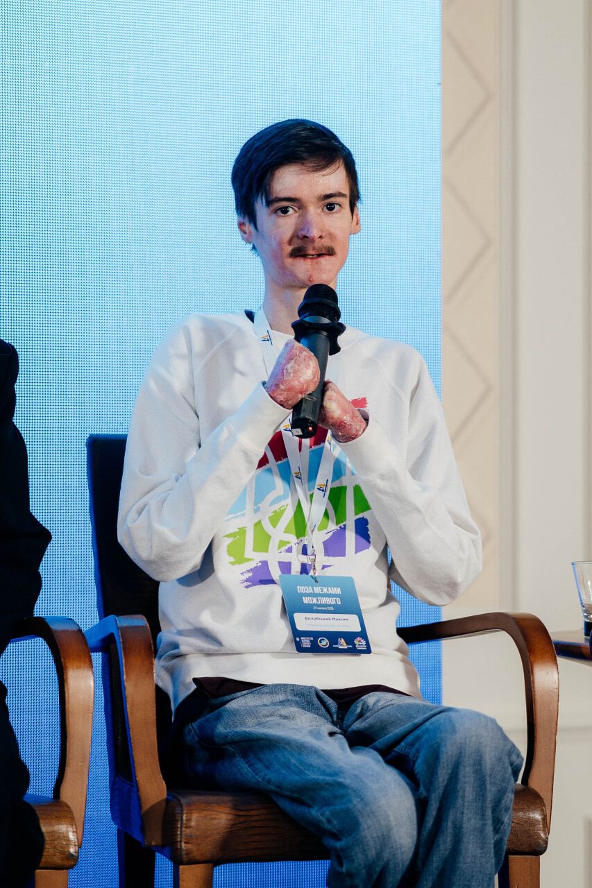 85Z_1494.jpg