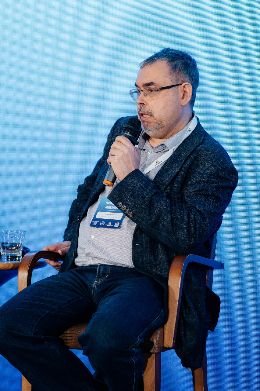 85Z_1794.jpg