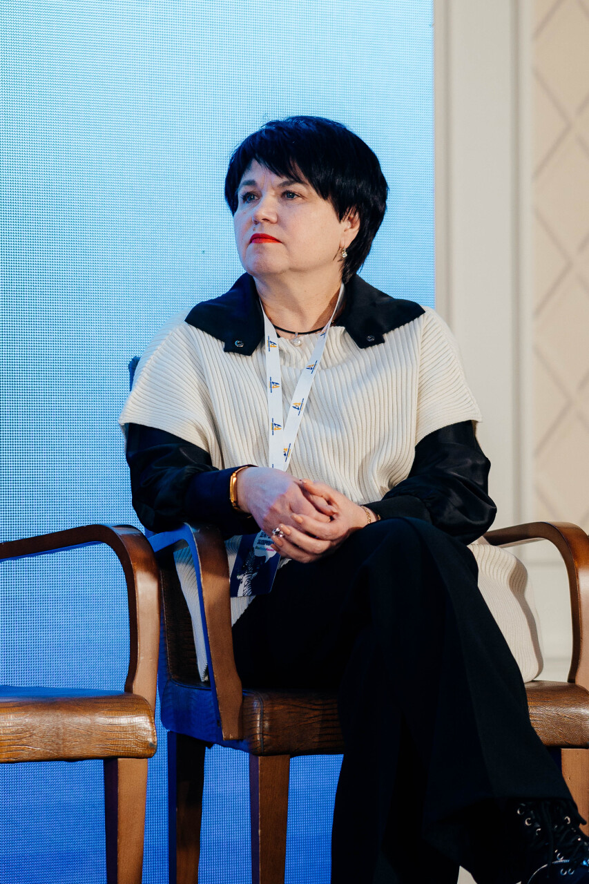 85Z_2144.jpg