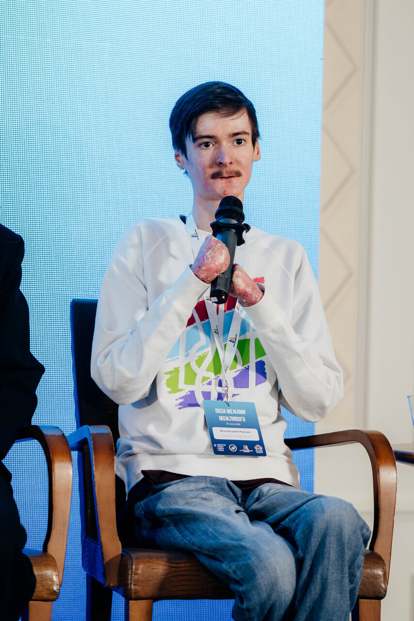 85Z_1499.jpg