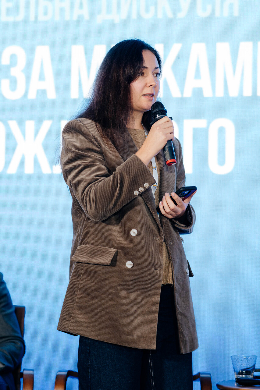85Z_1127.jpg