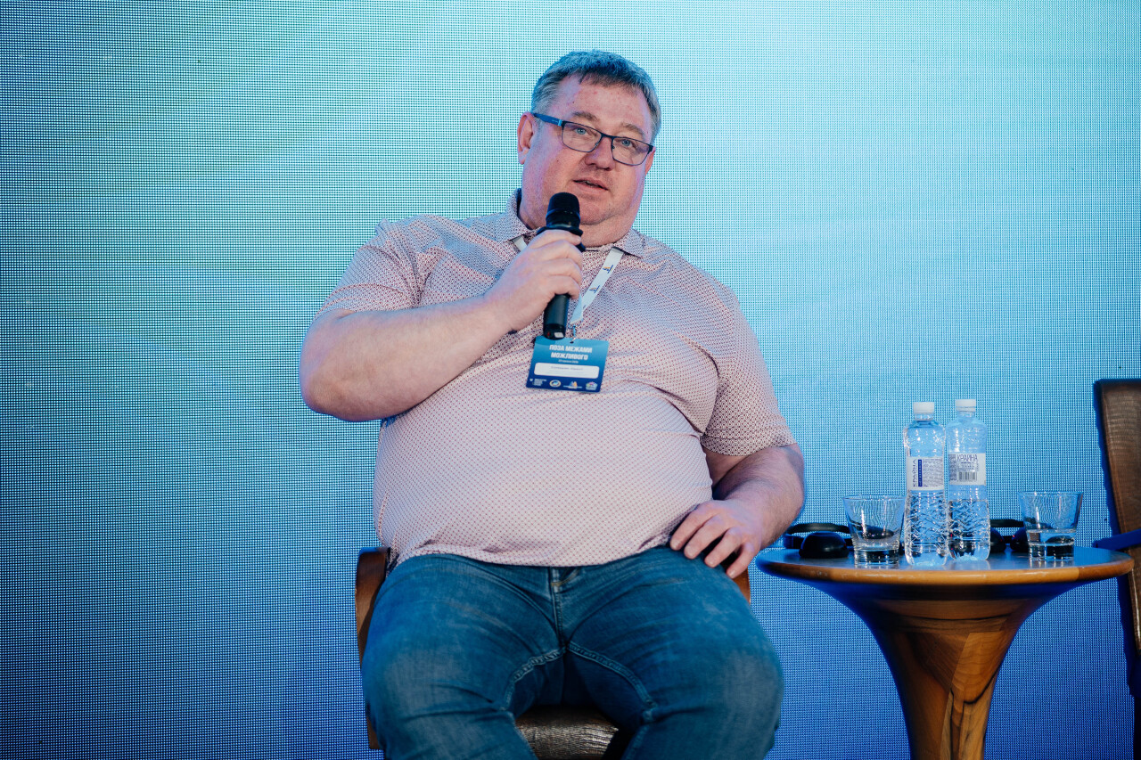 85Z_2067.jpg
