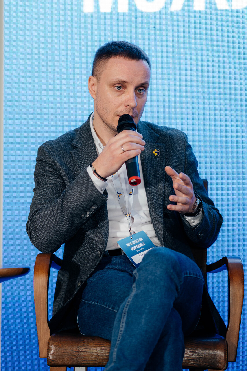 85Z_1250.jpg