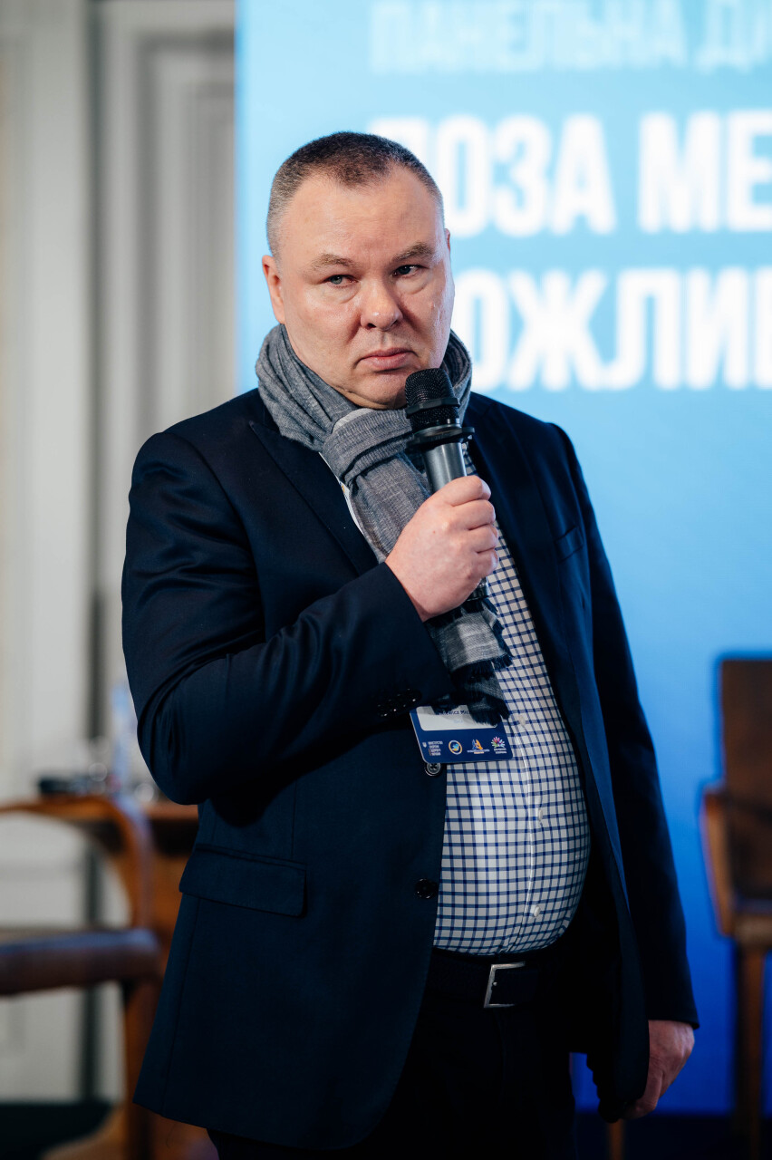 85Z_0425.jpg