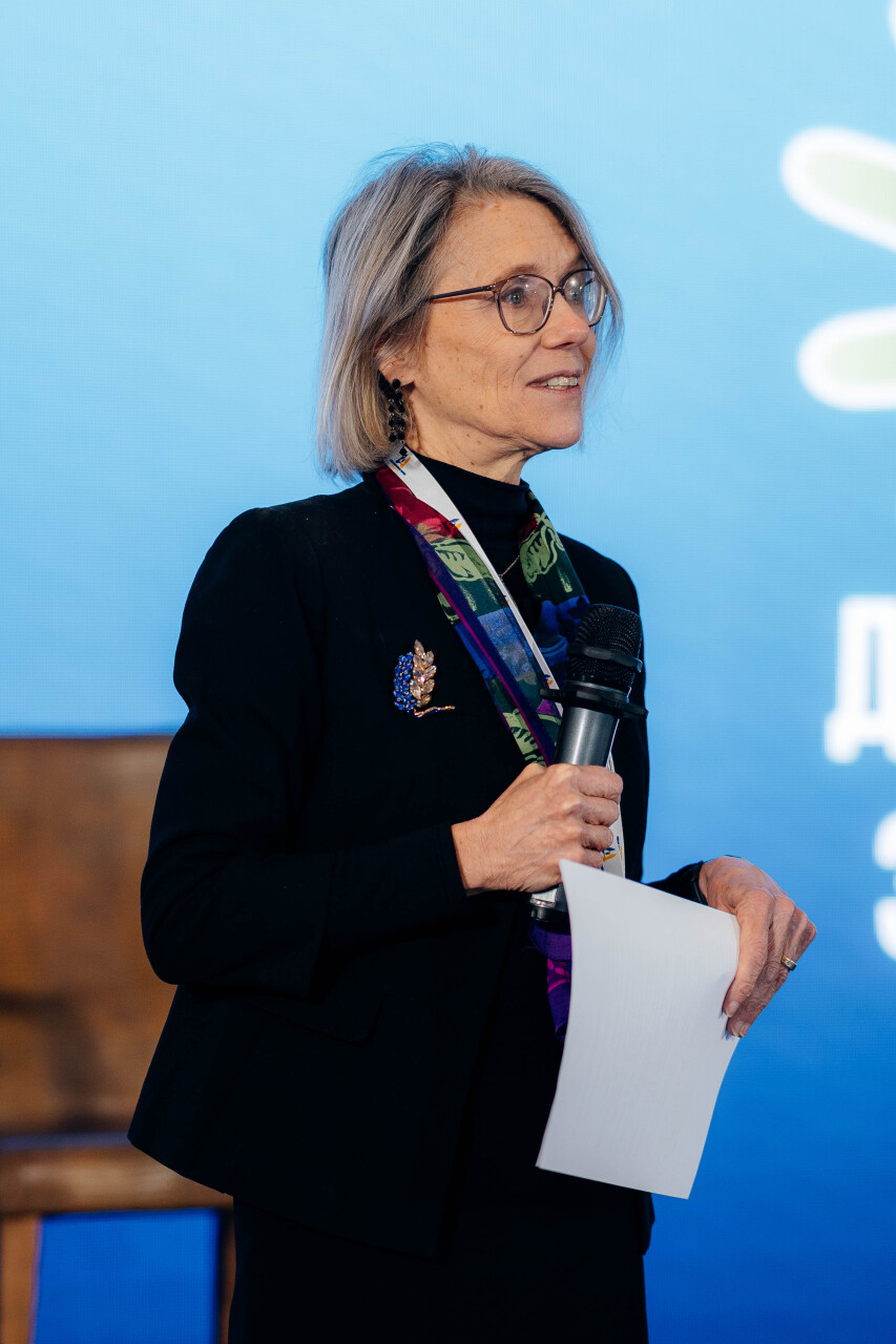 85Z_0606.jpg