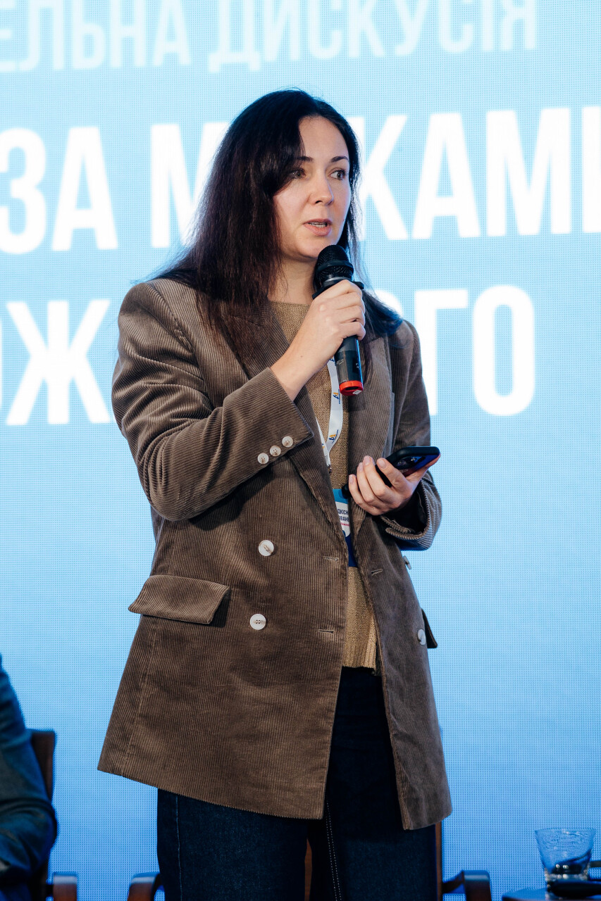 85Z_1119.jpg