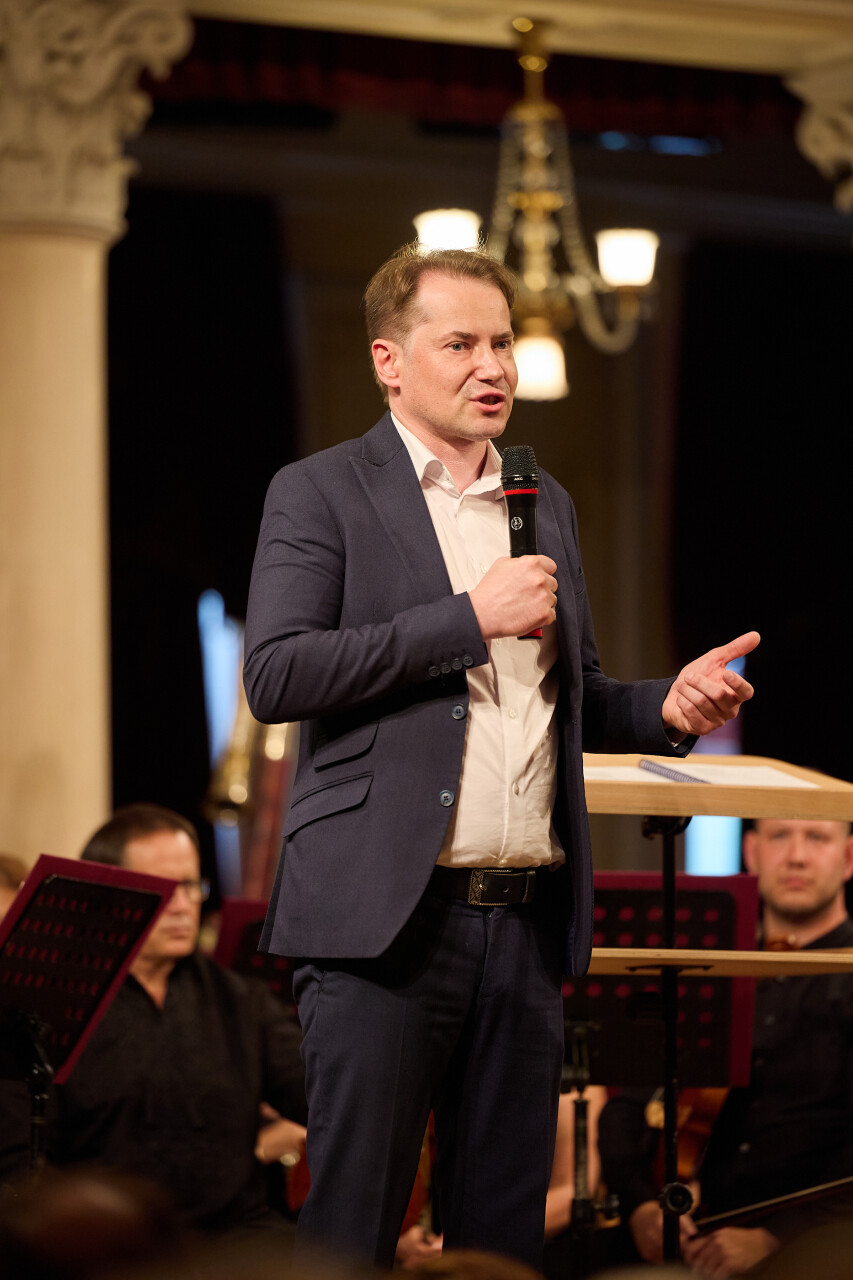 0082_W5A6321.jpg